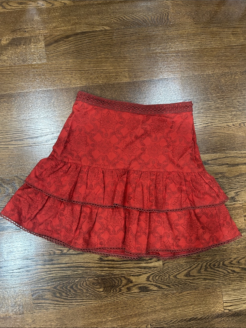 Maeve Size 4 Red High Waisted Tiered Lace Mini Skirt